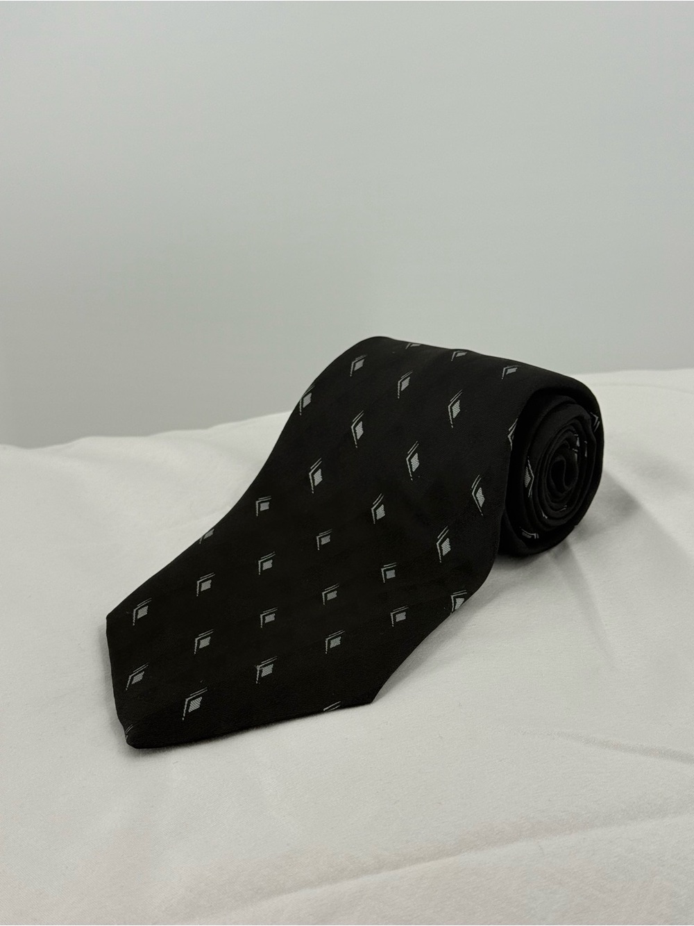Men's Black Geometric Pattern Tie